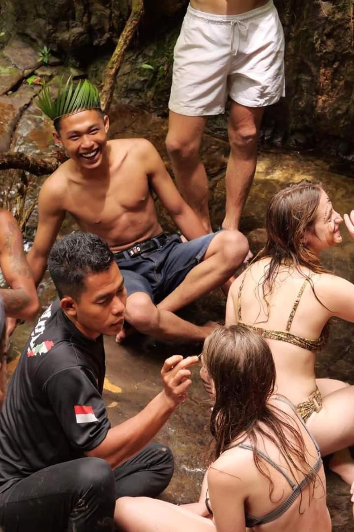 Jungle Life Guest House - Trekking & Transport Only Book With Us Bukit Lawang Eksteriør bilde